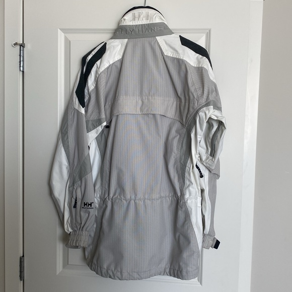 GUC Helly Hansen 3/4 Shell. Ladies ski jacket. Size Large - Picture 2 of 3